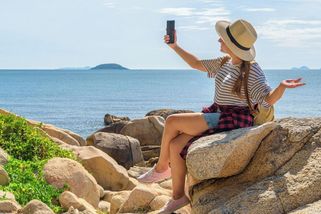 Telefon se v létě přehřívá? Nejčastější chyby děláme sami